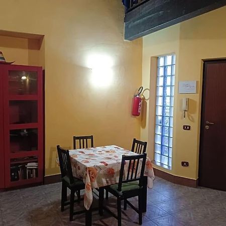 Appartamento Centro Storico 2 Naples Luaran gambar
